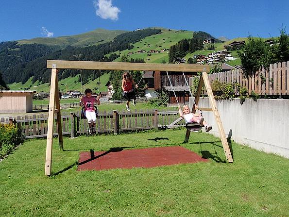 Der Playarena Garten